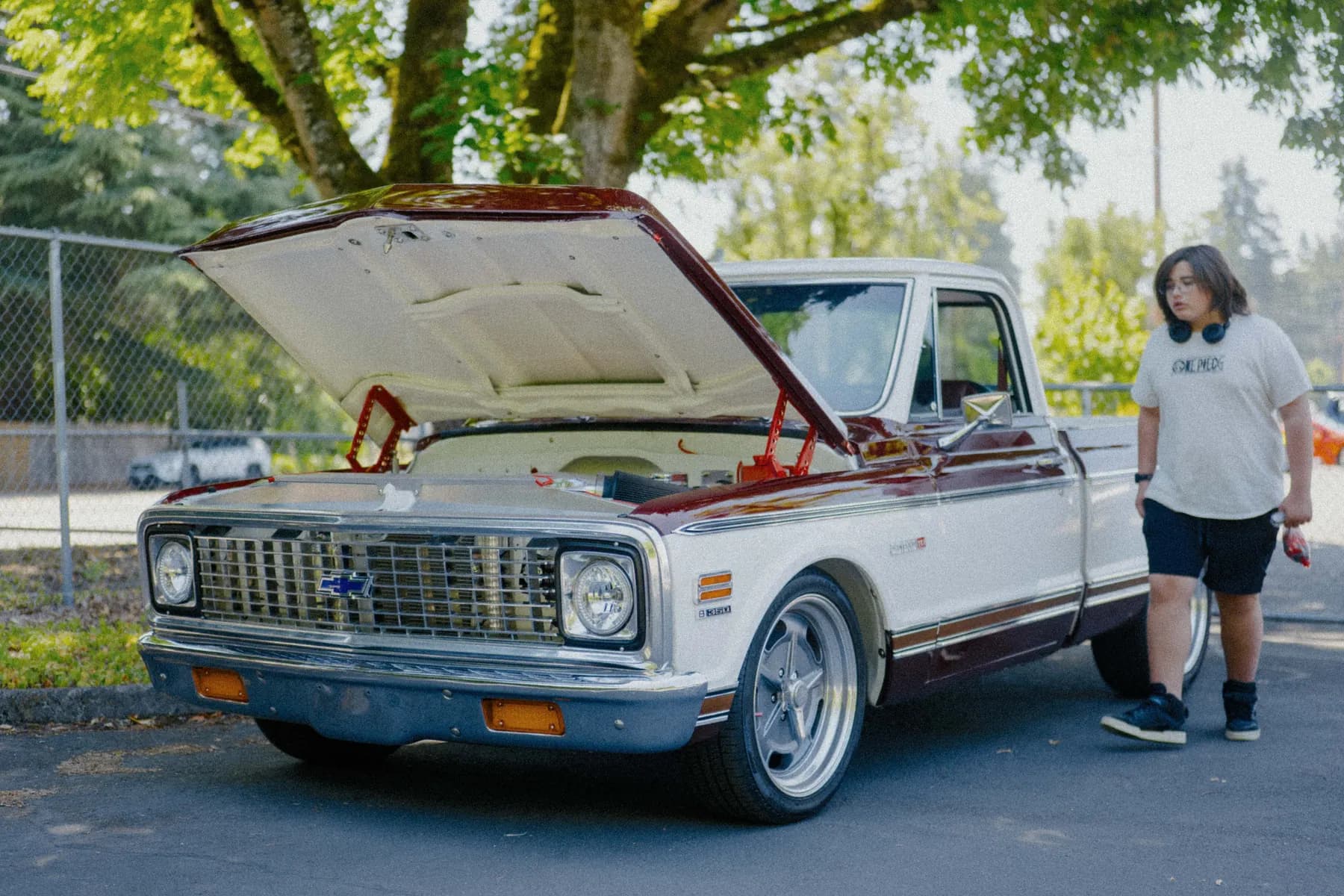 Classic car parked at Hot Rods and Dad Bods 2026, photo 7.