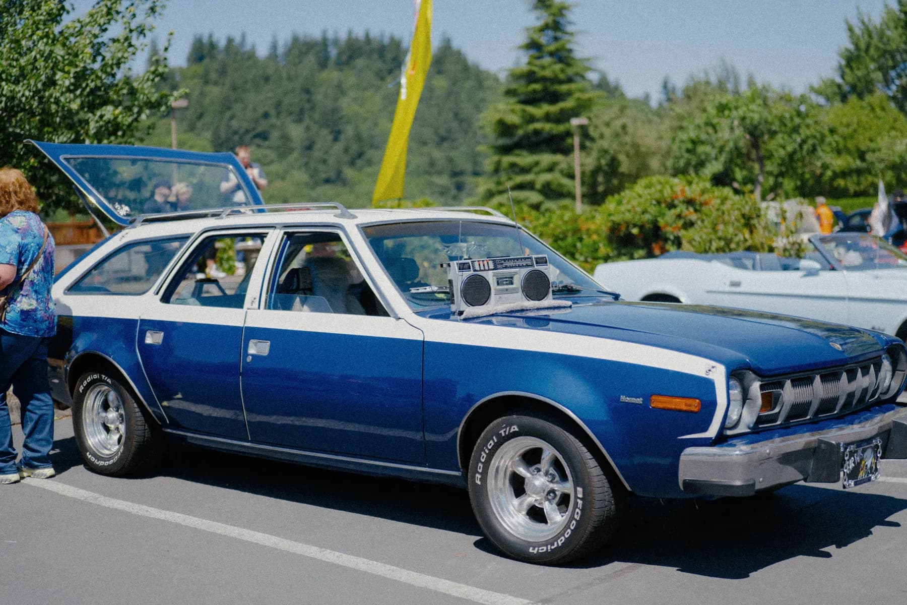 Classic car parked at Hot Rods and Dad Bods 2026, photo 28.